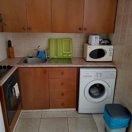 Faneromeni Court Apartment Пафос Екстериор снимка