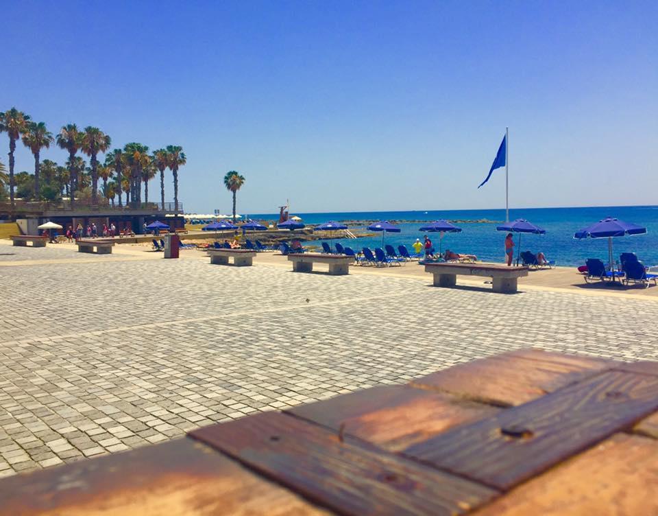 Faneromeni Court Apartment Пафос Екстериор снимка
