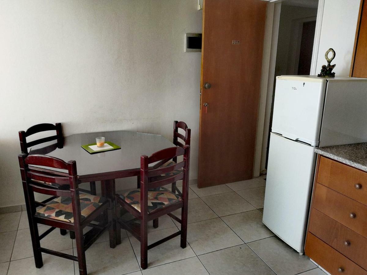Faneromeni Court Apartment Пафос Екстериор снимка