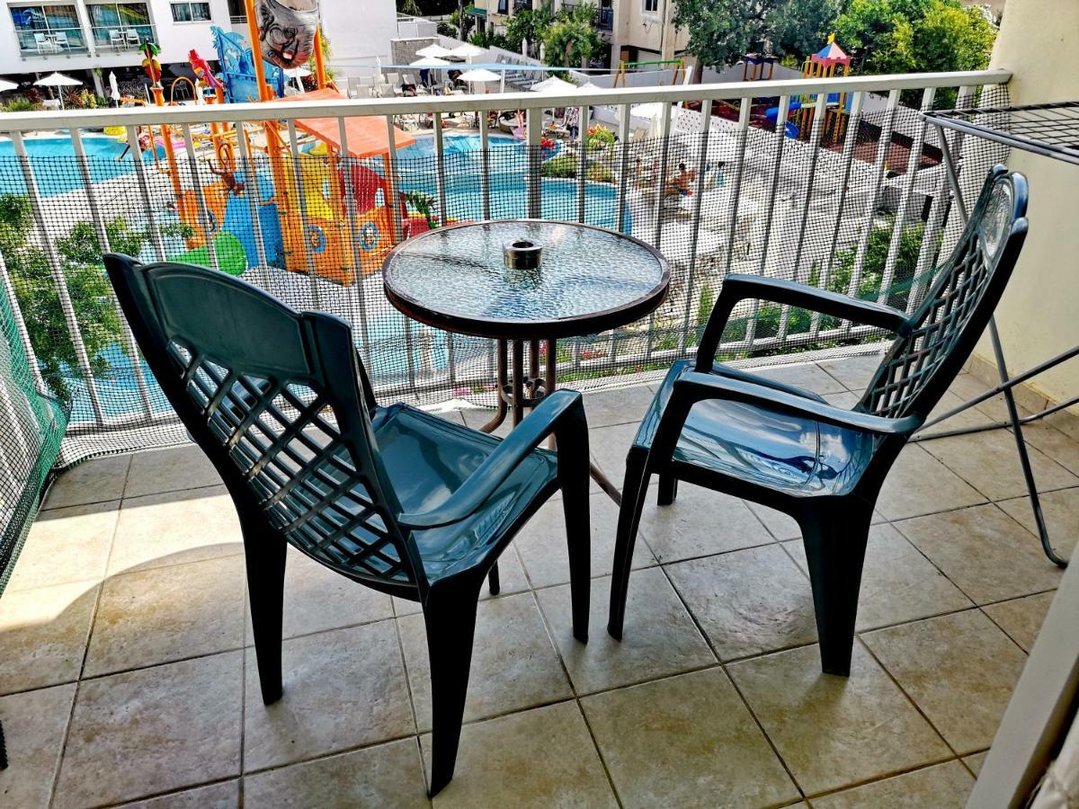 Faneromeni Court Apartment Пафос Екстериор снимка