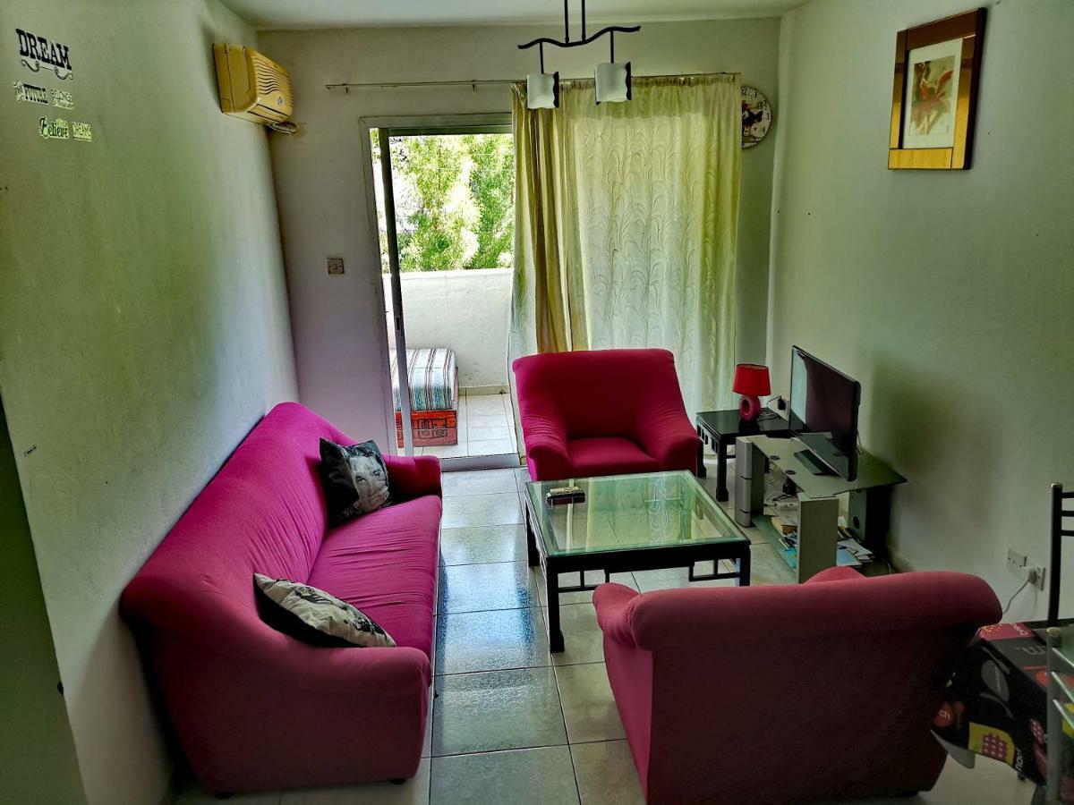 Faneromeni Court Apartment Пафос Екстериор снимка