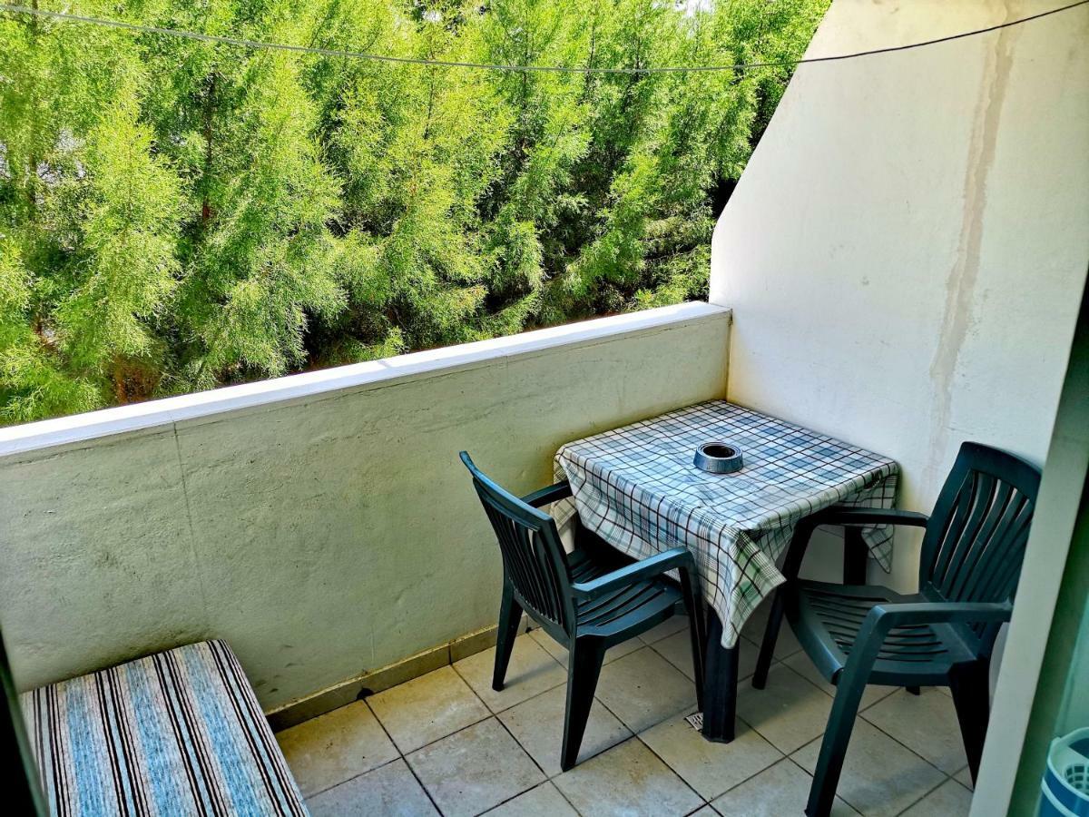 Faneromeni Court Apartment Пафос Екстериор снимка